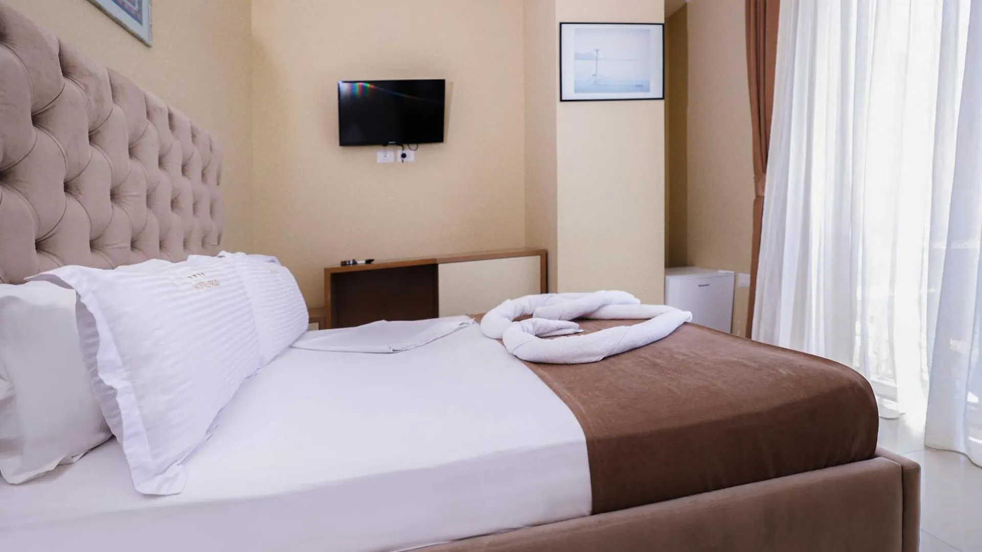 Hotel Frojd - Beach Front Resort Shengjin