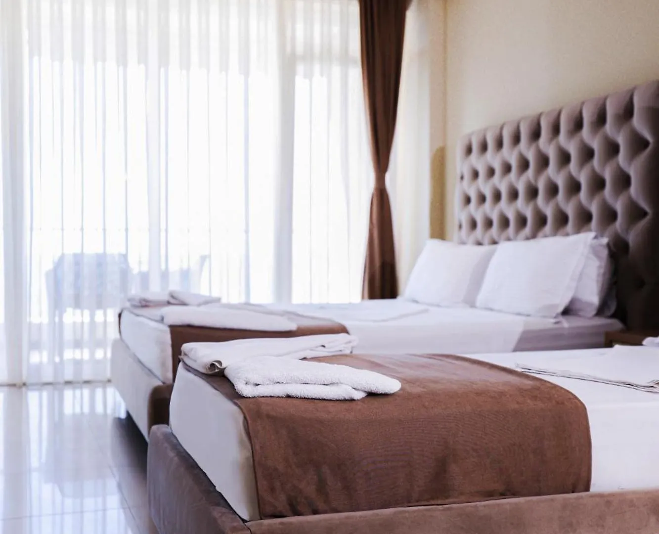 Hotel Frojd - Beach Front Resort Shengjin