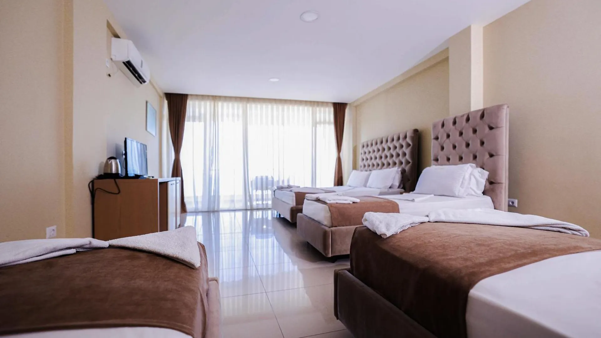 Hotel Frojd - Beach Front Resort Shengjin