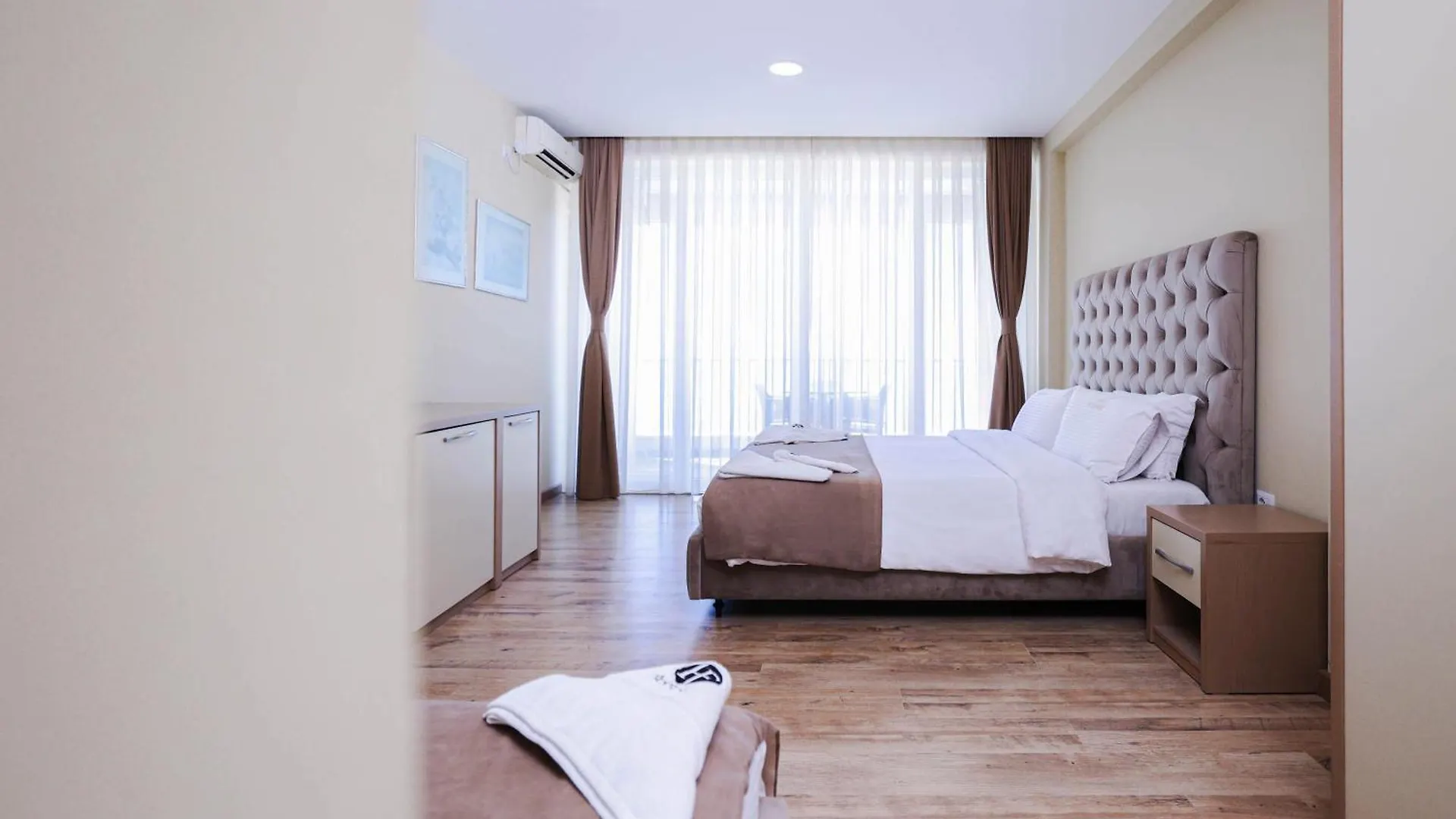 Hotel Frojd - Beach Front Resort Shengjin Albania