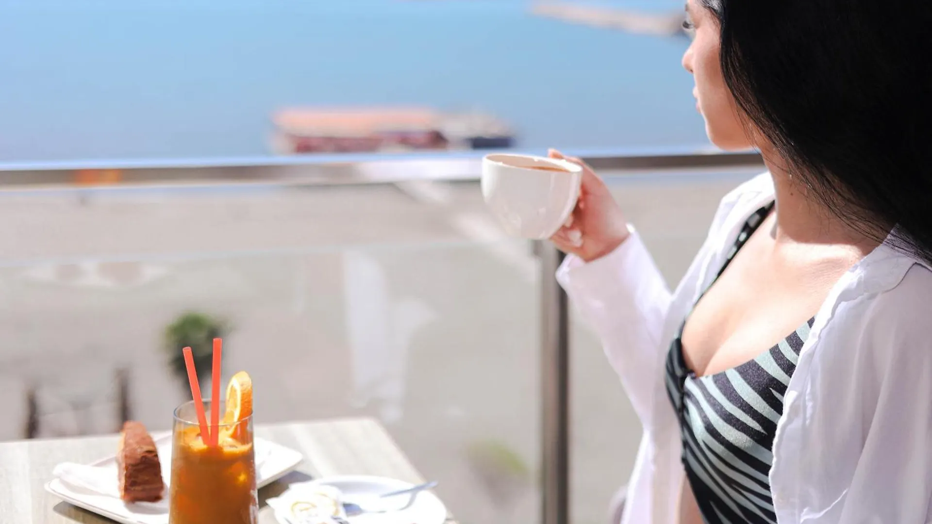 Hotel Frojd - Beach Front Resort Shëngjin