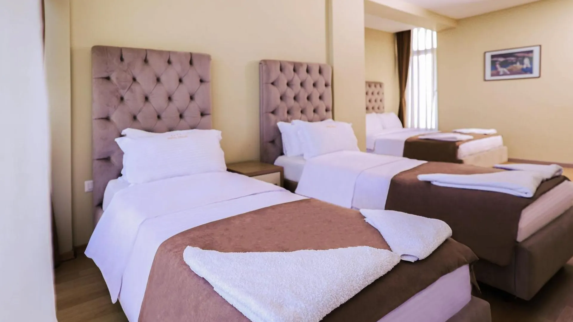 Hotel Frojd - Beach Front Resort Shëngjin Albánia